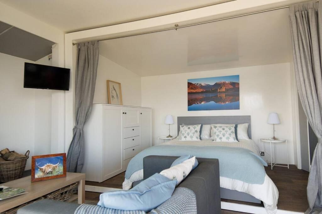 Columba Lodge, St Conan'S Escape, Idyllic Highland Getaway ดัลมัลลีย์ ภายนอก รูปภาพ